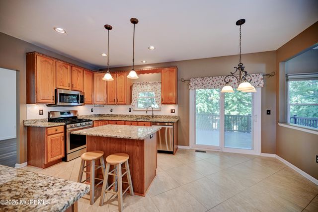 54 7th Street, Monroe, NJ 08831