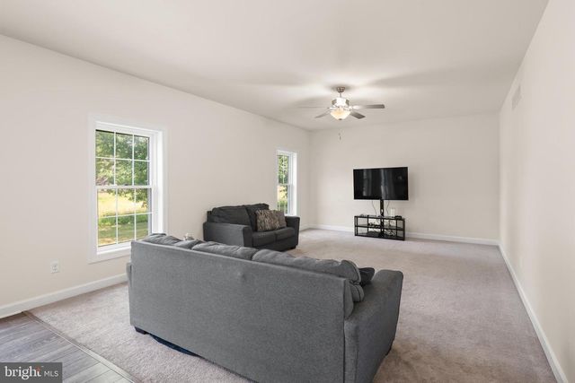 121 W GREEN LN, Milford, DE 19963