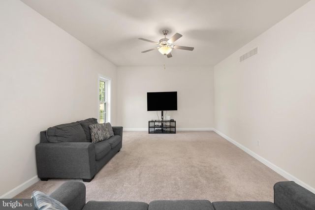 121 W GREEN LN, Milford, DE 19963