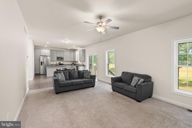 121 W GREEN LN, Milford, DE 19963