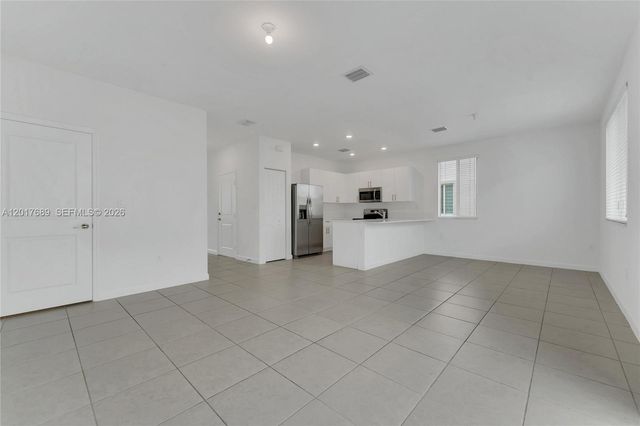 725 SE 14th Ct, Homestead, FL 33034