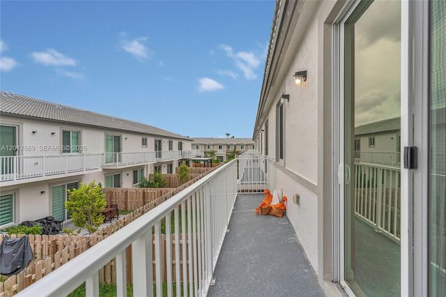 725 SE 14th Ct, Homestead, FL 33034