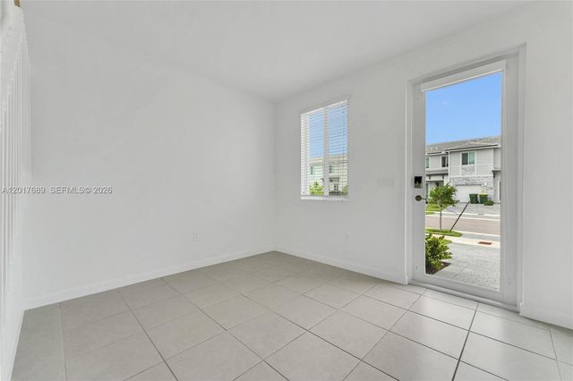 725 SE 14th Ct, Homestead, FL 33034