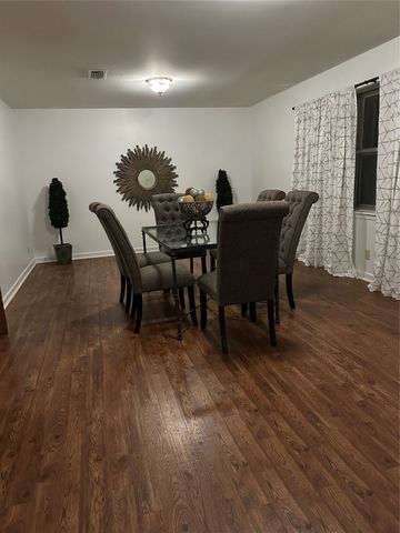 405 N Elm Street, Comanche, TX 76442