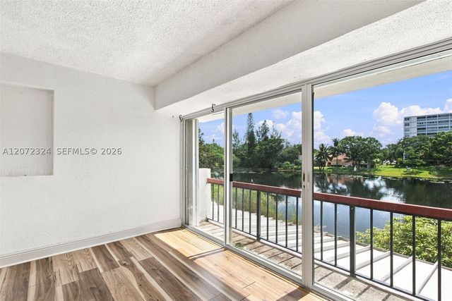 6511 Racquet Club Dr 46, Lauderhill, FL 33319