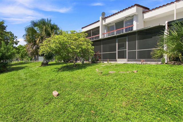 6511 Racquet Club Dr 46, Lauderhill, FL 33319
