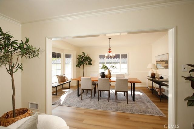 833 W Mountain, Glendale, CA 91202