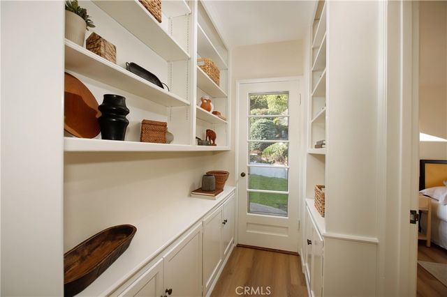833 W Mountain, Glendale, CA 91202