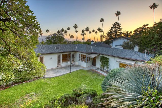 833 W Mountain, Glendale, CA 91202