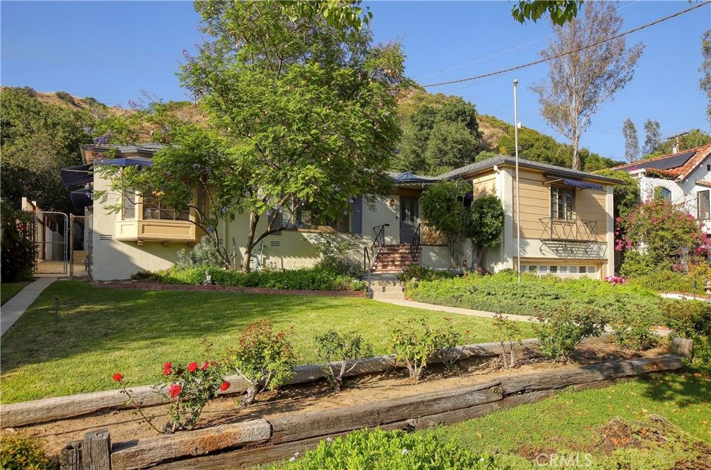 833 W Mountain, Glendale, CA 91202