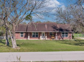 14749 S Dowling Road, College Station, TX 77845