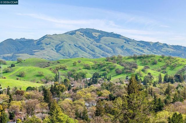 154 154 Rudgear Drive, Walnut Creek, CA 94596