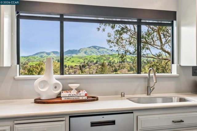 154 154 Rudgear Drive, Walnut Creek, CA 94596