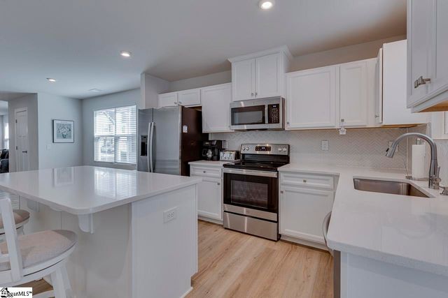 917 Leyburn Lane, Greenville, SC 29617