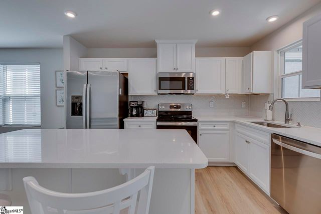 917 Leyburn Lane, Greenville, SC 29617