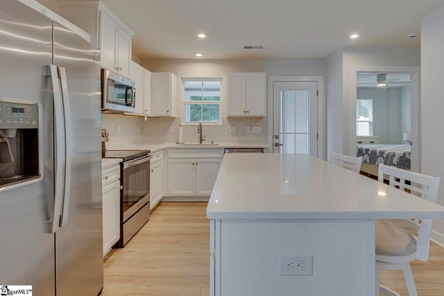 917 Leyburn Lane, Greenville, SC 29617