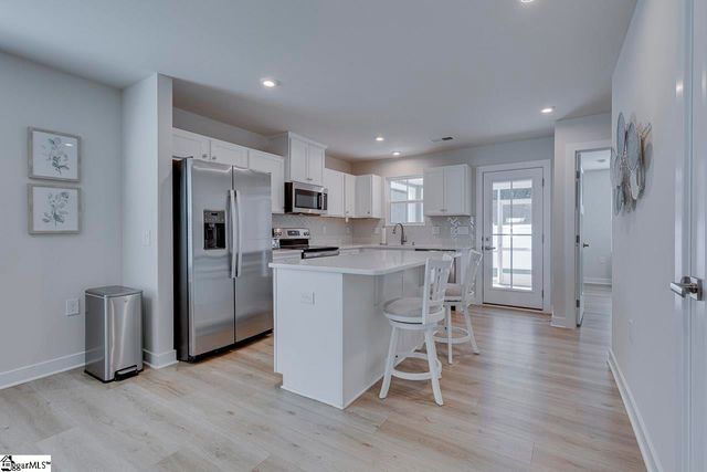 917 Leyburn Lane, Greenville, SC 29617