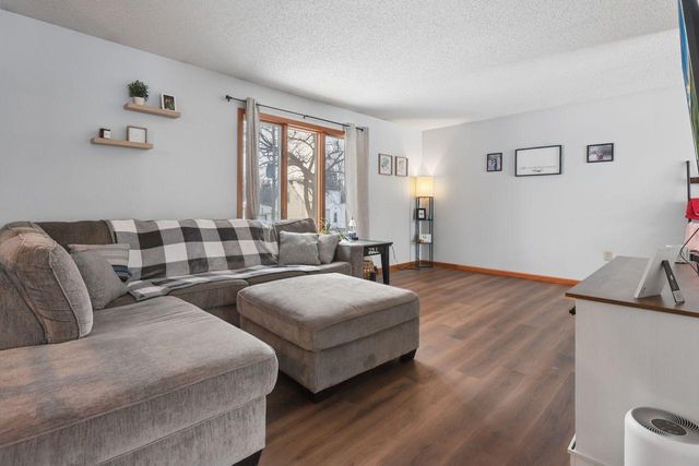 110 Park Avenue, Lake Lillian, MN 56253