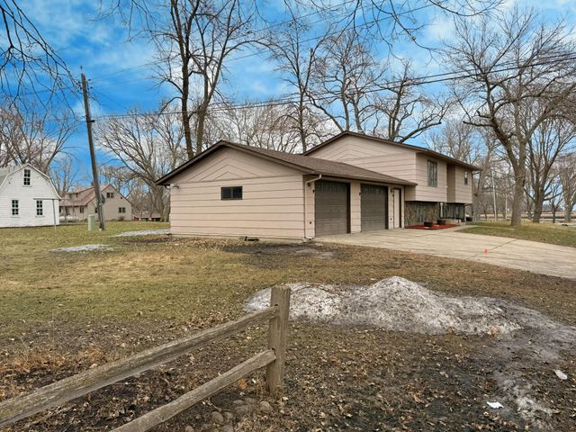 110 Park Avenue, Lake Lillian, MN 56253