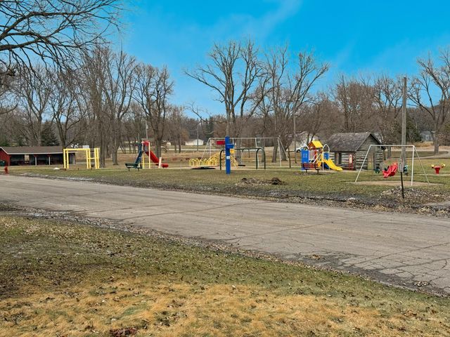 110 Park Avenue, Lake Lillian, MN 56253