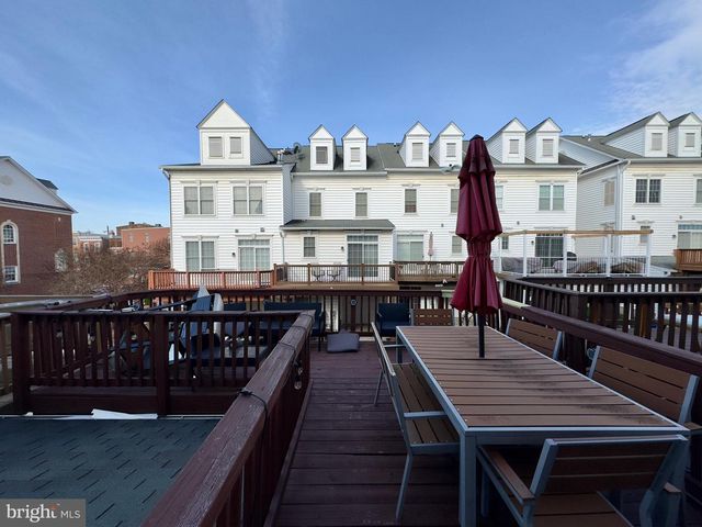 884 RYAN ST, Baltimore, MD 21230