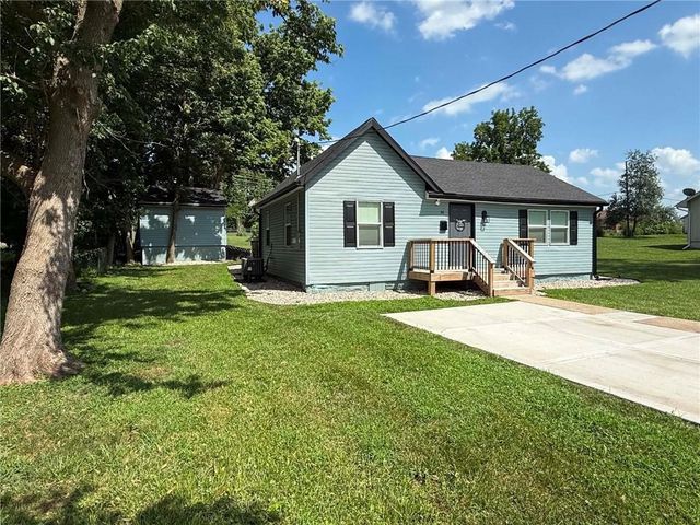 311 May Street, Excelsior Springs, MO 64024