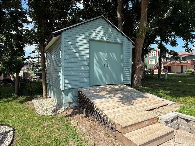 311 May Street, Excelsior Springs, MO 64024