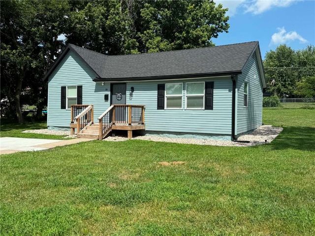 311 May Street, Excelsior Springs, MO 64024