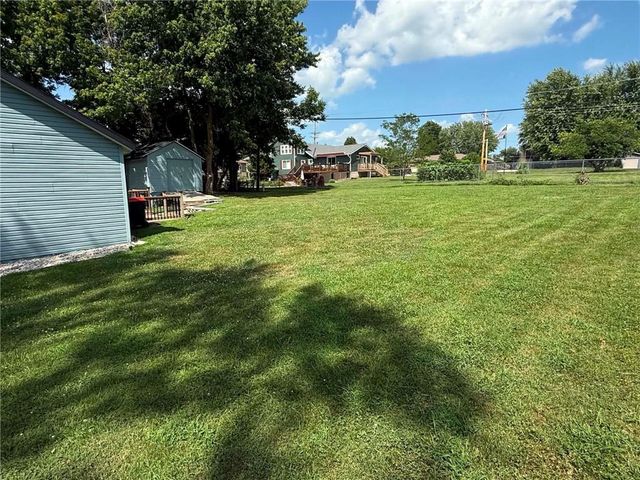 311 May Street, Excelsior Springs, MO 64024