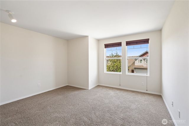 5930 Elizabeth Avenue SE, Auburn, WA 98092
