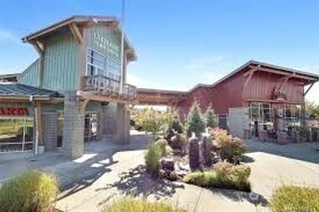 5930 Elizabeth Avenue SE, Auburn, WA 98092