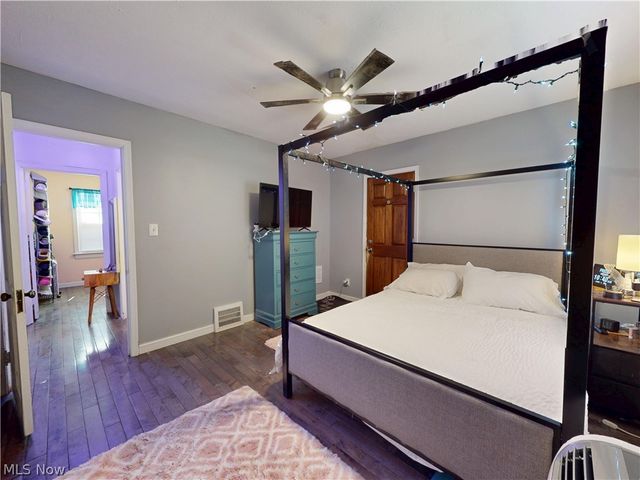 13550 Cedar Road, University Heights, OH 44118