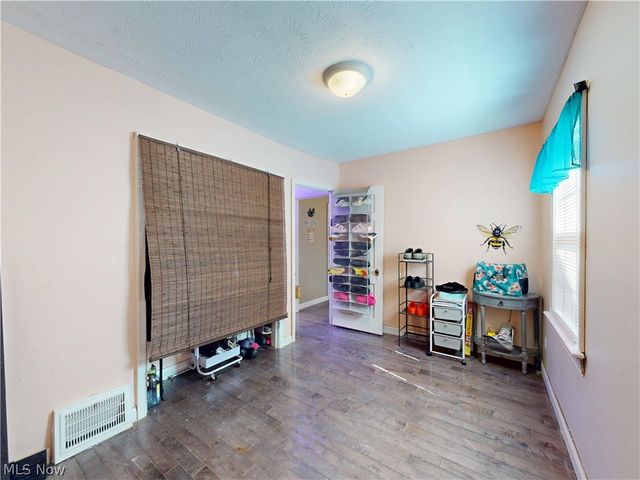 13550 Cedar Road, University Heights, OH 44118