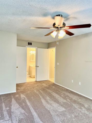 6065 VILLAGE CIRCLE 6065, Orlando, FL 32822
