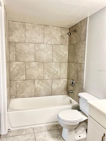 6065 VILLAGE CIRCLE 6065, Orlando, FL 32822