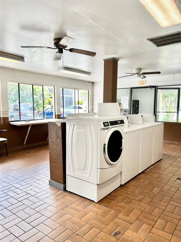 6065 VILLAGE CIRCLE 6065, Orlando, FL 32822