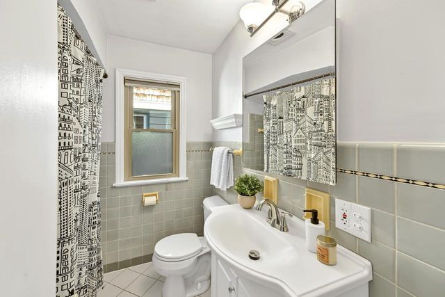 2472 N 73rd STREET, Wauwatosa, WI 53213