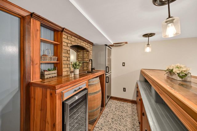 2472 N 73rd STREET, Wauwatosa, WI 53213