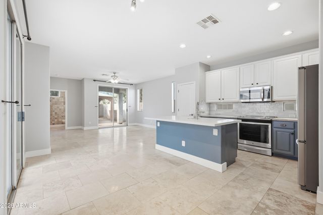 4248 S MARIPOSA Drive, Gilbert, AZ 85297