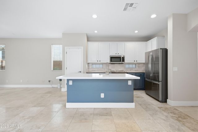 4248 S MARIPOSA Drive, Gilbert, AZ 85297