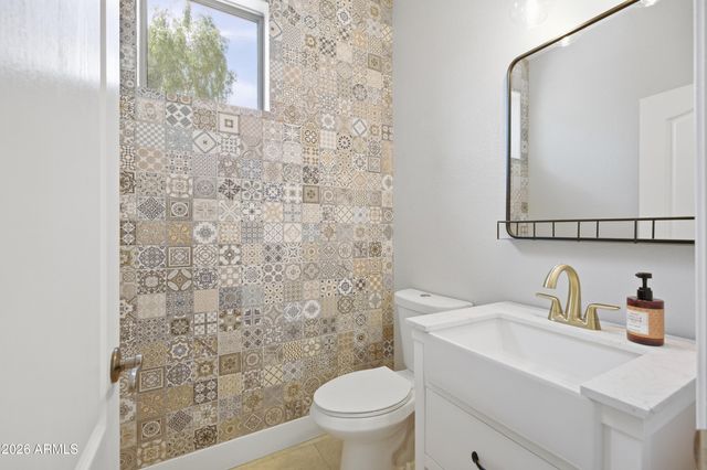 4248 S MARIPOSA Drive, Gilbert, AZ 85297