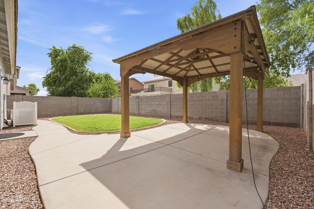 4248 S MARIPOSA Drive, Gilbert, AZ 85297