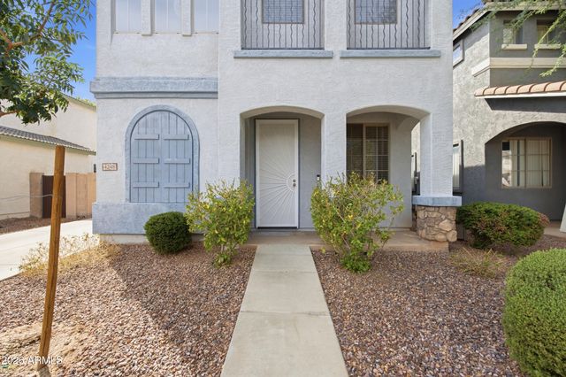 4248 S MARIPOSA Drive, Gilbert, AZ 85297