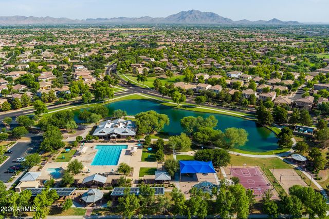 4248 S MARIPOSA Drive, Gilbert, AZ 85297