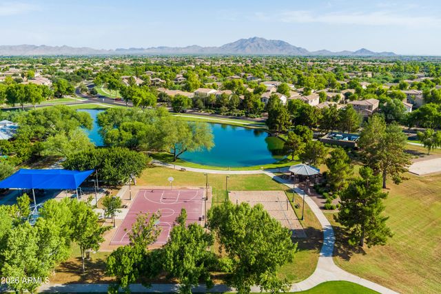 4248 S MARIPOSA Drive, Gilbert, AZ 85297