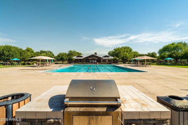 4248 S MARIPOSA Drive, Gilbert, AZ 85297