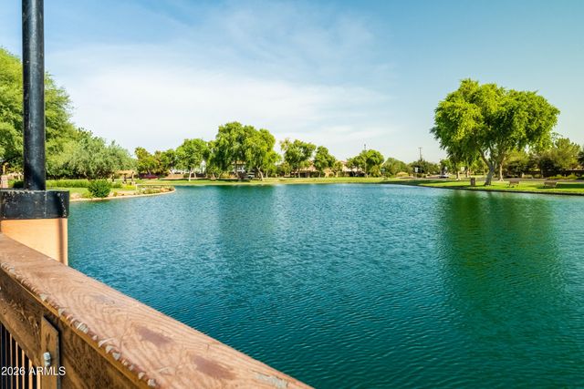 4248 S MARIPOSA Drive, Gilbert, AZ 85297