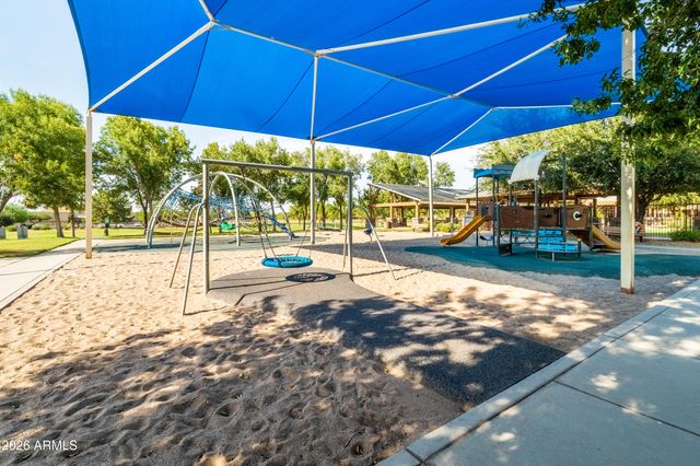 4248 S MARIPOSA Drive, Gilbert, AZ 85297