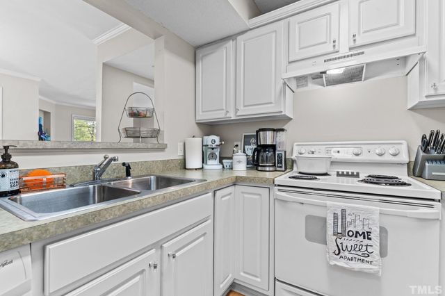 1201 Westview Lane 101, Raleigh, NC 27605