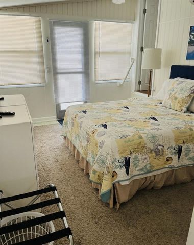 6914 TARPON LANE, Bradenton, FL 34207